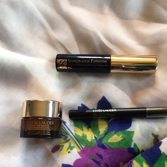 Estée Lauder makeup (5) - Picture 3 of 3